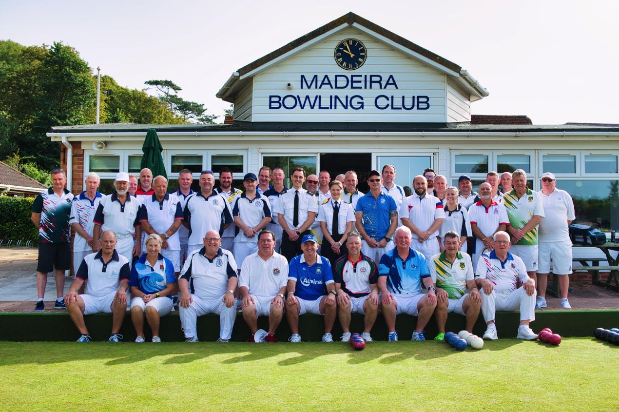 Team bowls pic