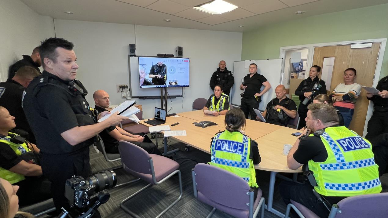 Scorpion8 01 Briefing at Devonport