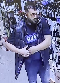Man 1