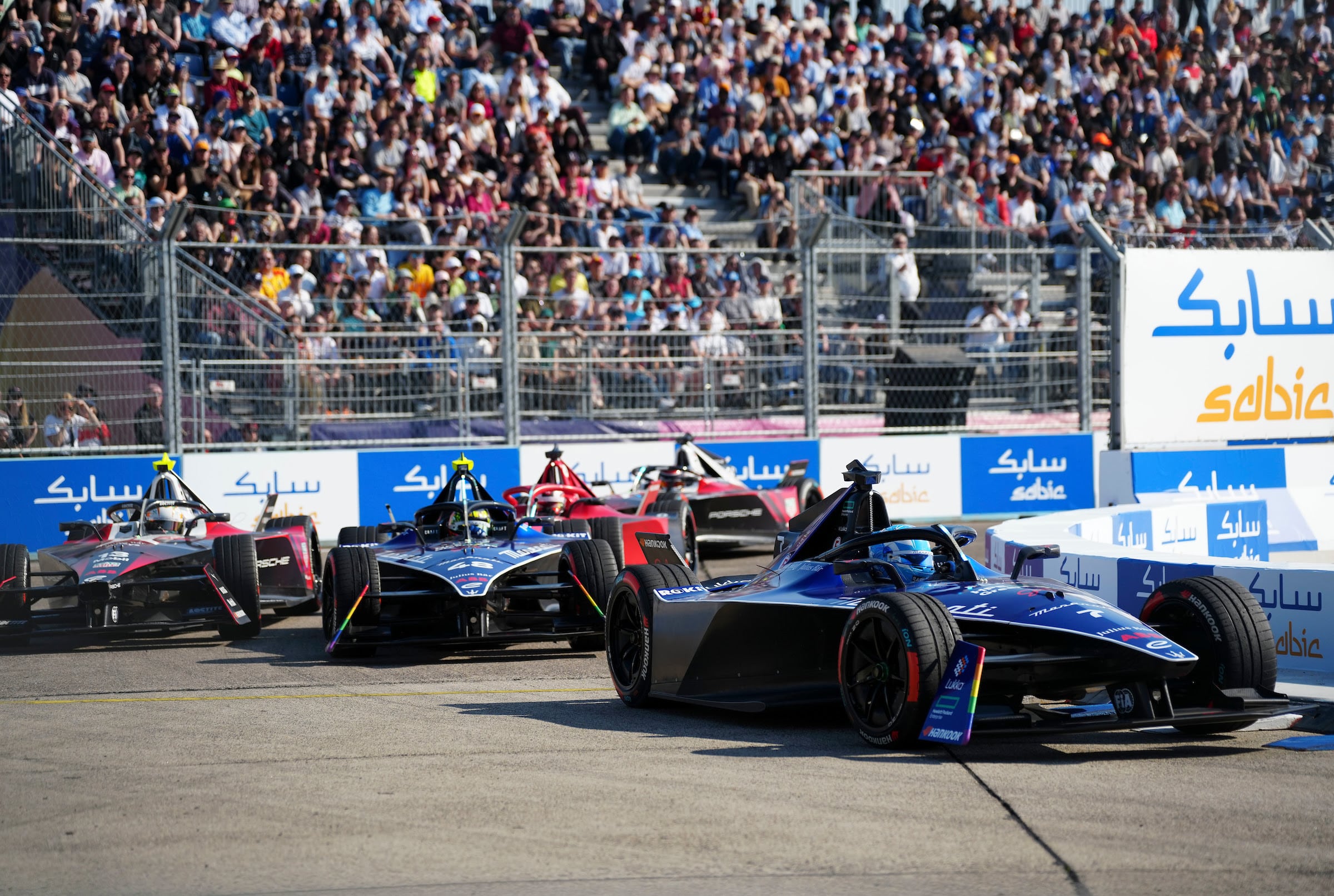 3ee57466-4e11-4bd9-b10b-5e6807aba2ce (2400×1612)