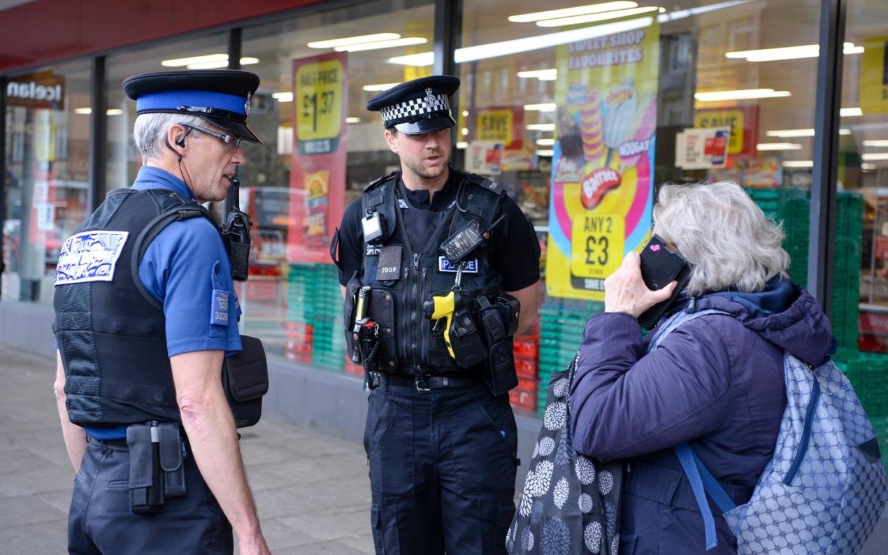 PCSO Pascoe and Josh page in Exeter
