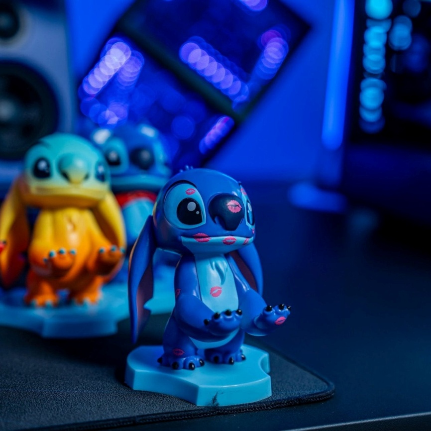 Lilo & Stitch: Loved Up Stitch Holdems, Mini Collectibles With a Twist