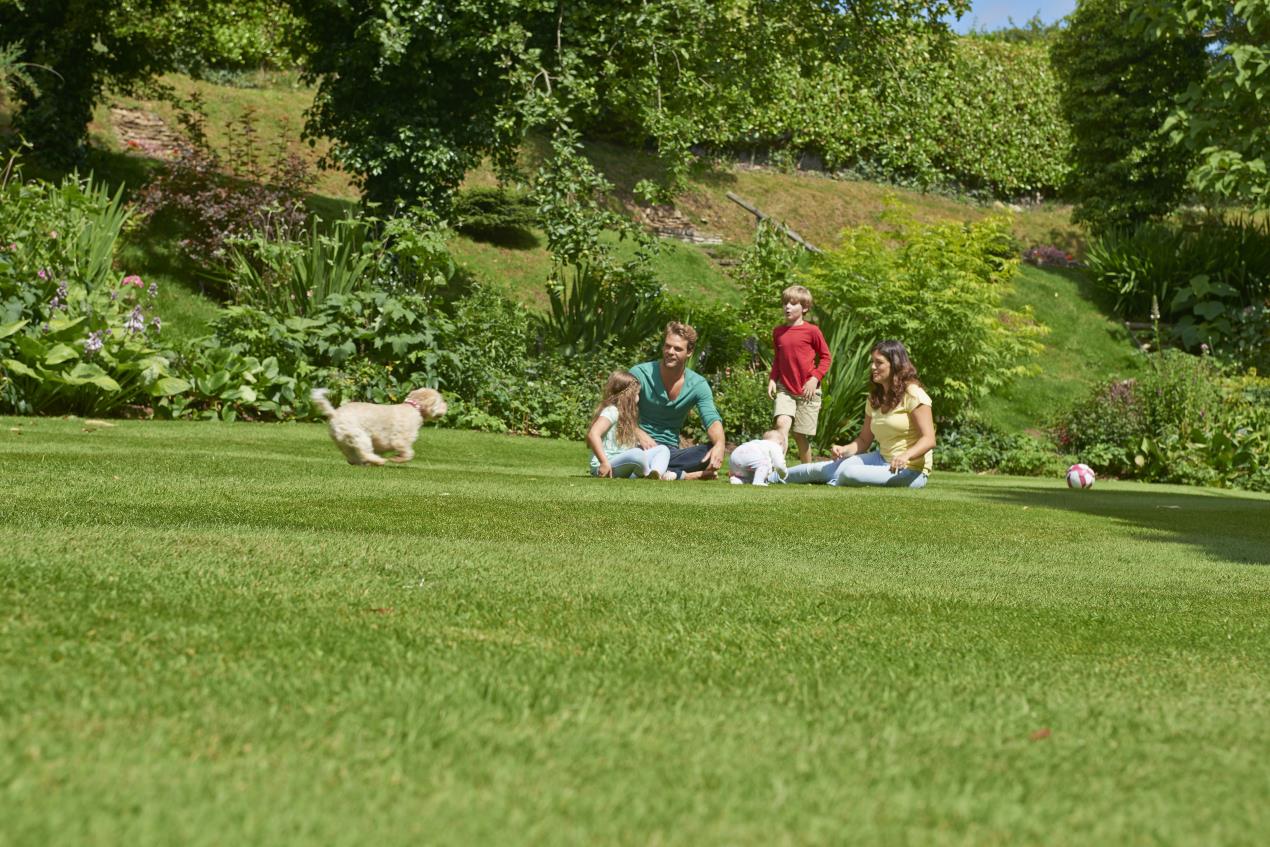 TurfC_Fam_Garden_16_078 (1)