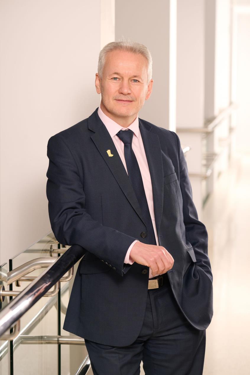 NFUMutualBoard_KennyGraves_038