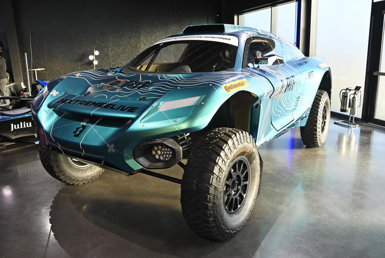 DMB-ELECTRIC_360_LAUNCH_IN_LONDON004