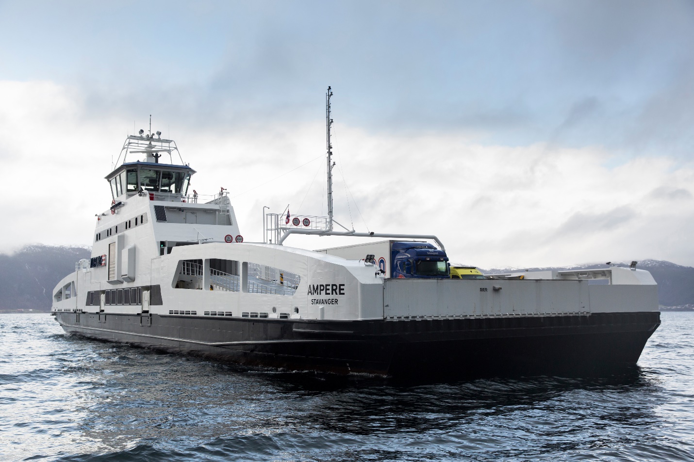 A ferry boat on the waterDescription automatically generated