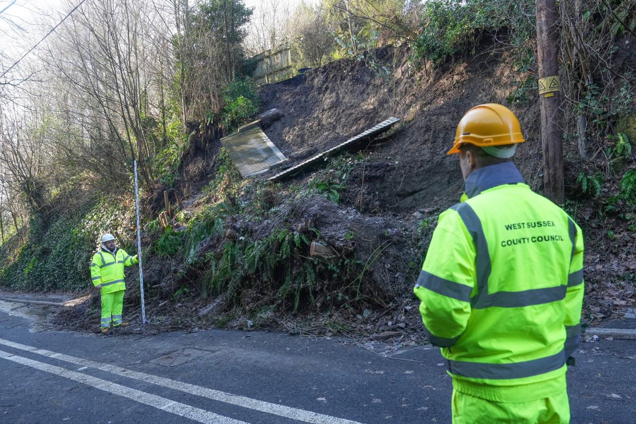 Ongoing assessments at the A29 landslide site (003)