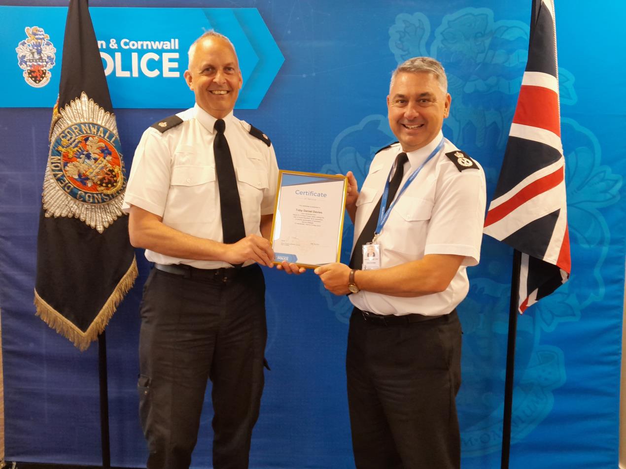 Supt Davies with Chief Constable Vaughan